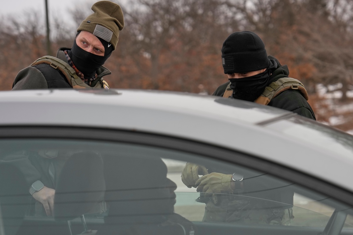 Il governo statunitense ritirerà dal Minnesota 700 agenti federali impiegati nelle operazioni anti-immigrazione