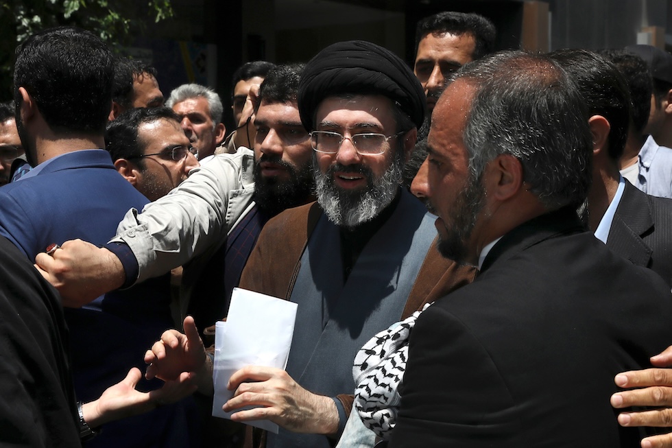 Mojtaba Khamenei, figlio di Ali Khamenei, nel maggio del 2019 (AP Photo/Vahid Salemi, File)