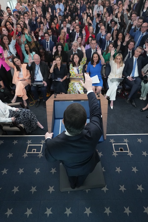 Marco Rubio durante la conferenza stampa alla Casa Bianca, il 5 maggio
