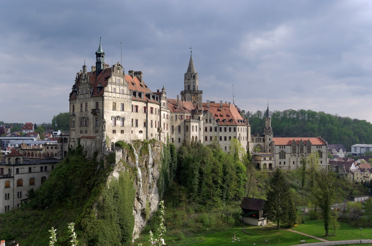 Il castello di Sigmaringen che alla fine della Seconda guerra mondiale ospitò diversi collaborazionisti francesi (Wikimedia Commons)