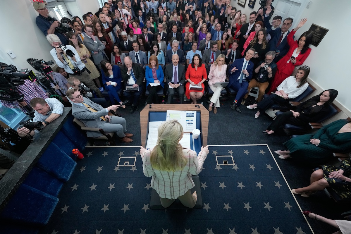 La conferenza stampa alla Casa Bianca, il 10 marzo 
