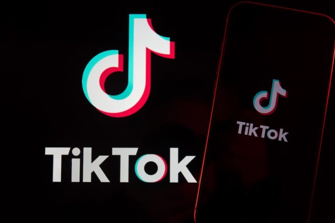 I Paesi Bassi hanno arrestato 15 persone accusate di aver diffuso contenuti propagandistici sullo Stato Islamico su TikTok