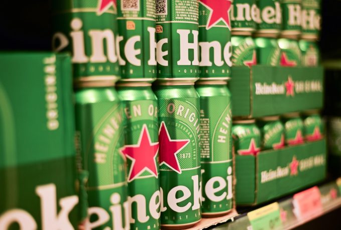 Heineken licenzierà 6mila dipendenti, per via del calo dei consumi di birra