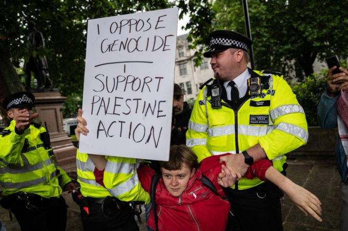 Un tribunale britannico ha detto che la designazione di Palestine Action come gruppo terroristico è illegittima