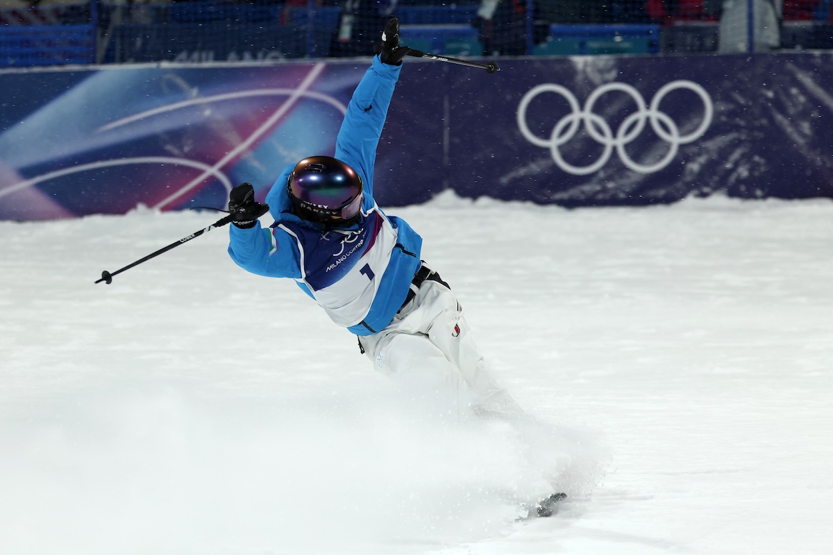 Flora Tabanelli festeggia all'atterraggio (Michael Reaves/Getty Images)