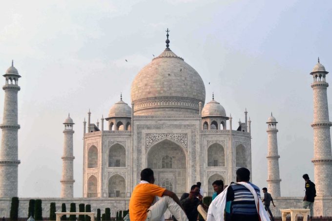 La teoria farlocca secondo cui il Taj Mahal avrebbe origini induiste, e non islamiche