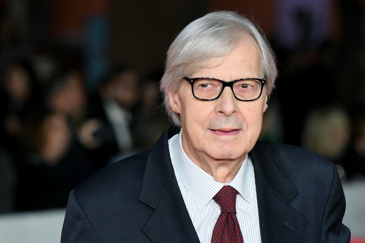 Vittorio Sgarbi è stato assolto per il caso di un quadro esposto a Lucca, che l’accusa riteneva rubato