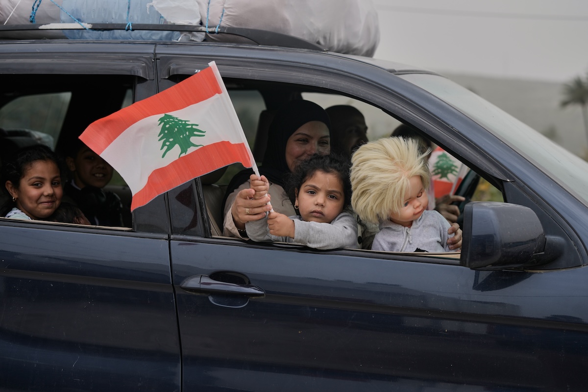 L’Iran dice che terrà chiuso lo stretto di Hormuz