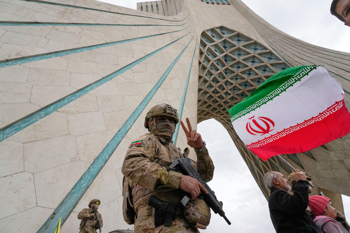 Guardiani della Rivoluzione e Teheran, febbraio 2026 (AP Photo/Vahid Salemi)