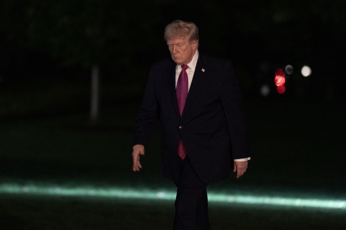 Trump annuncia nuovi negoziati, l’Iran nega