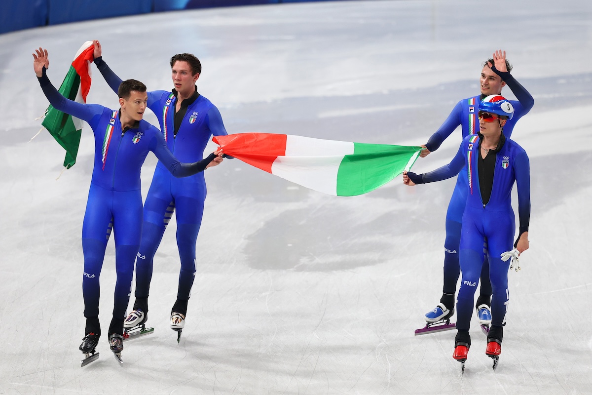 L’Italia ha vinto la medaglia di bronzo nella staffetta maschile di short track