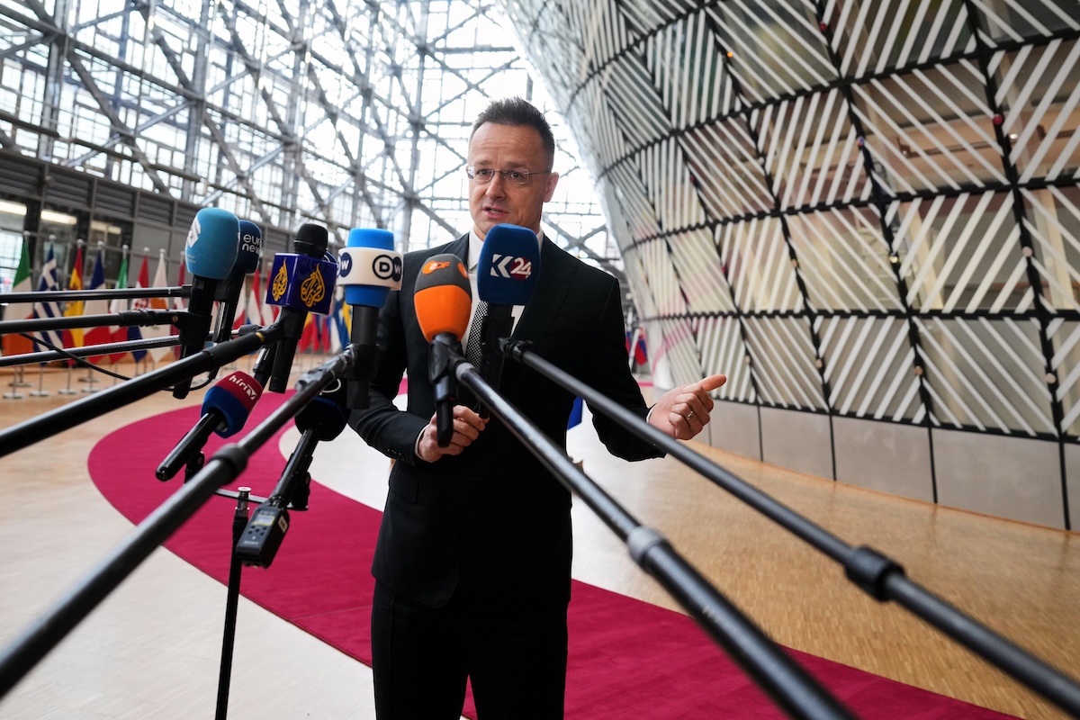 L’Ungheria ha bloccato l’introduzione di nuove sanzioni europee alla Russia e l’approvazione di un prestito per l’Ucraina