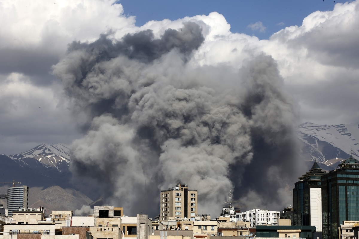 Israele continua a bombardare Teheran