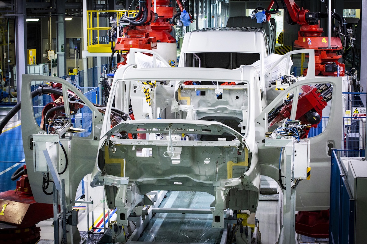 L’Istat ha rivisto al ribasso le stime sull’economia italiana, che nel 2025 è cresciuta dello 0,5 per cento