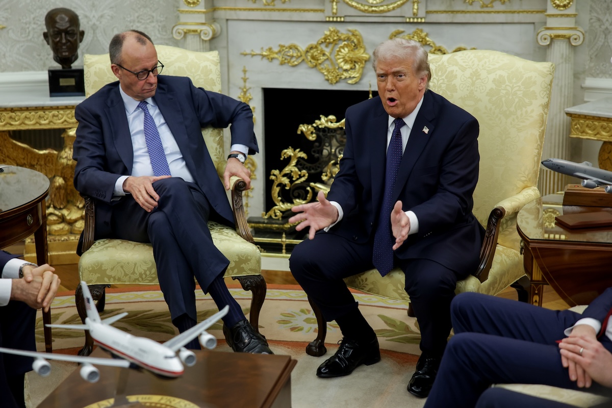 Friedrich Merz e Donald Trump durante 