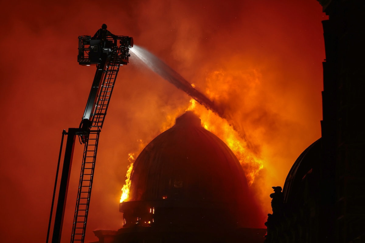 Le immagini del grosso incendio a Glasgow