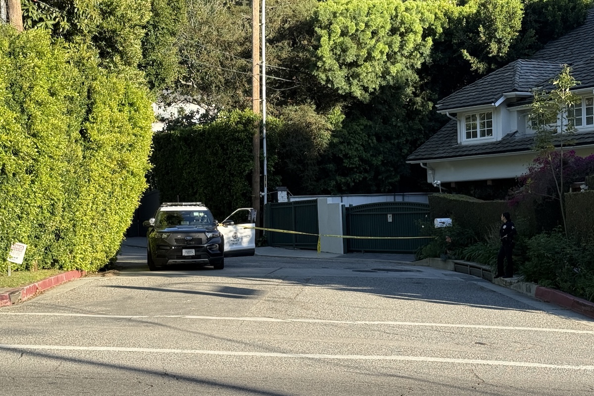 Una donna ha sparato contro la casa di Rihanna a Los Angeles ed è stata arrestata