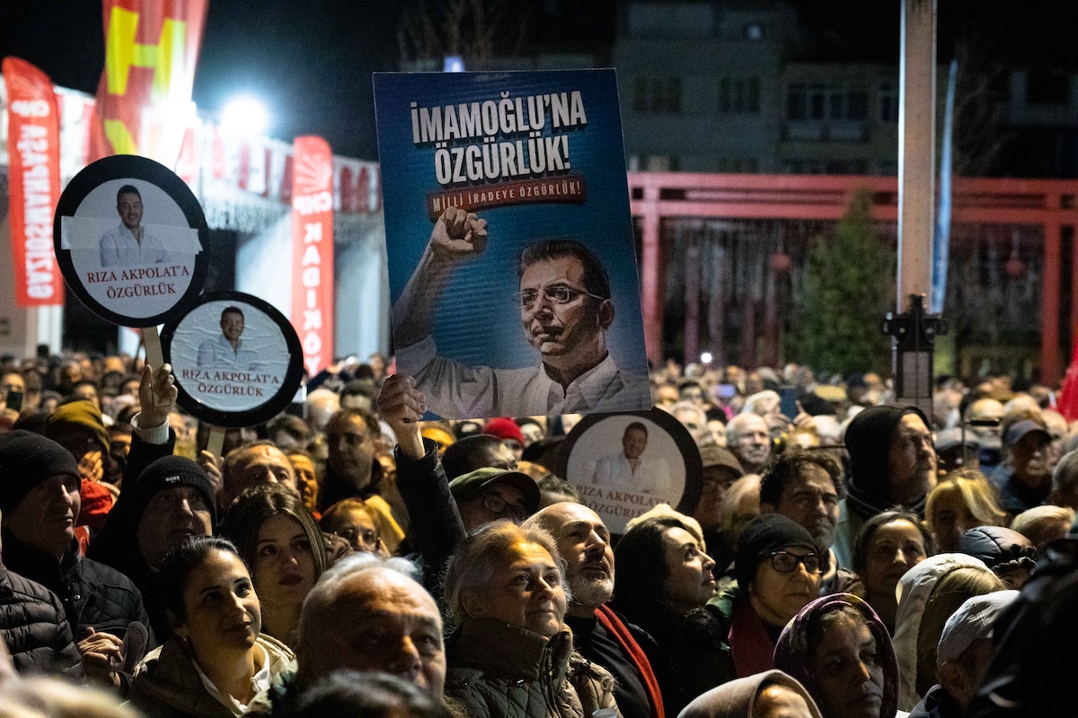 In Turchia inizia il processo contro il principale rivale di Erdogan