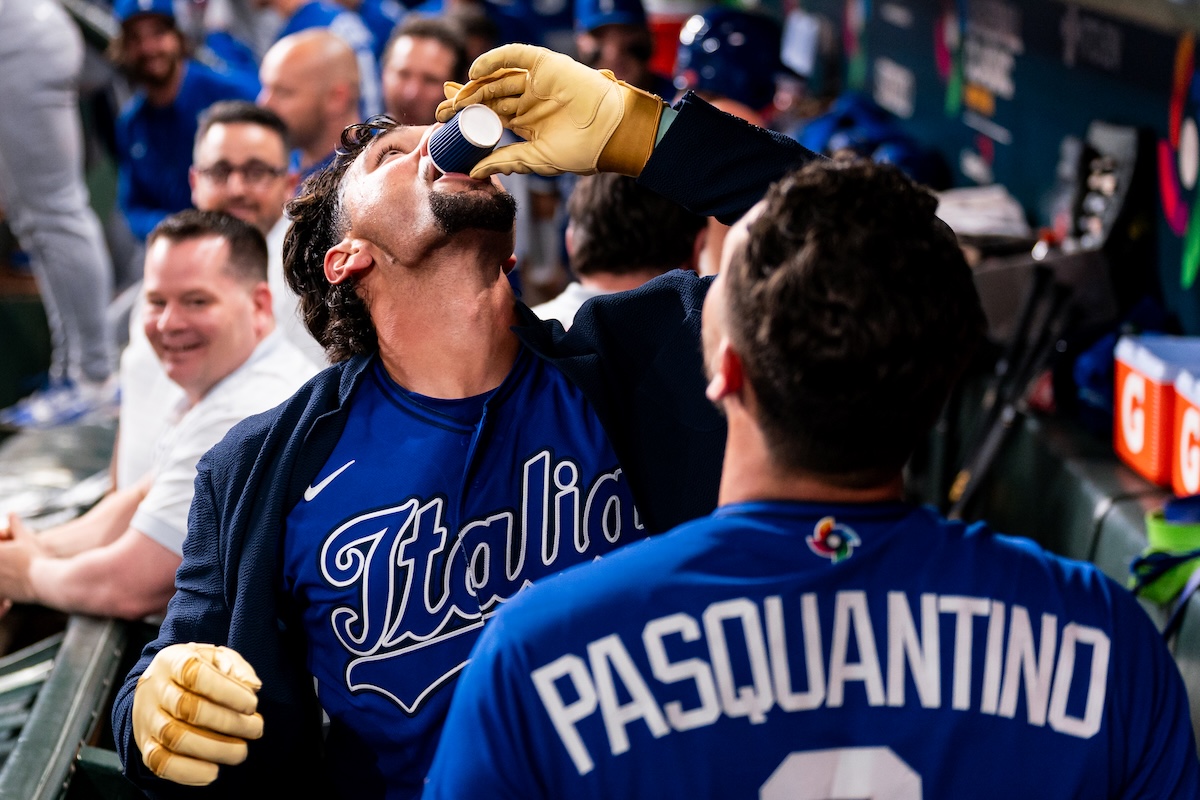 La macchina del caffè che la Nazionale italiana di baseball ha sempre in panchina