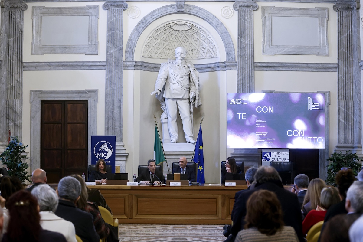 Il governo proprio non ce la vuole la Russia alla Biennale