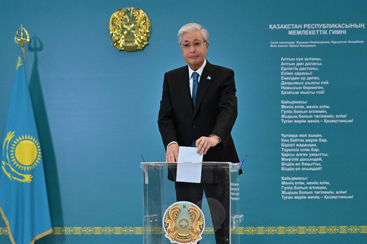 In Kazakistan è stata approvata una nuova Costituzione, che rafforza ulteriormente i poteri del presidente autoritario Tokayev