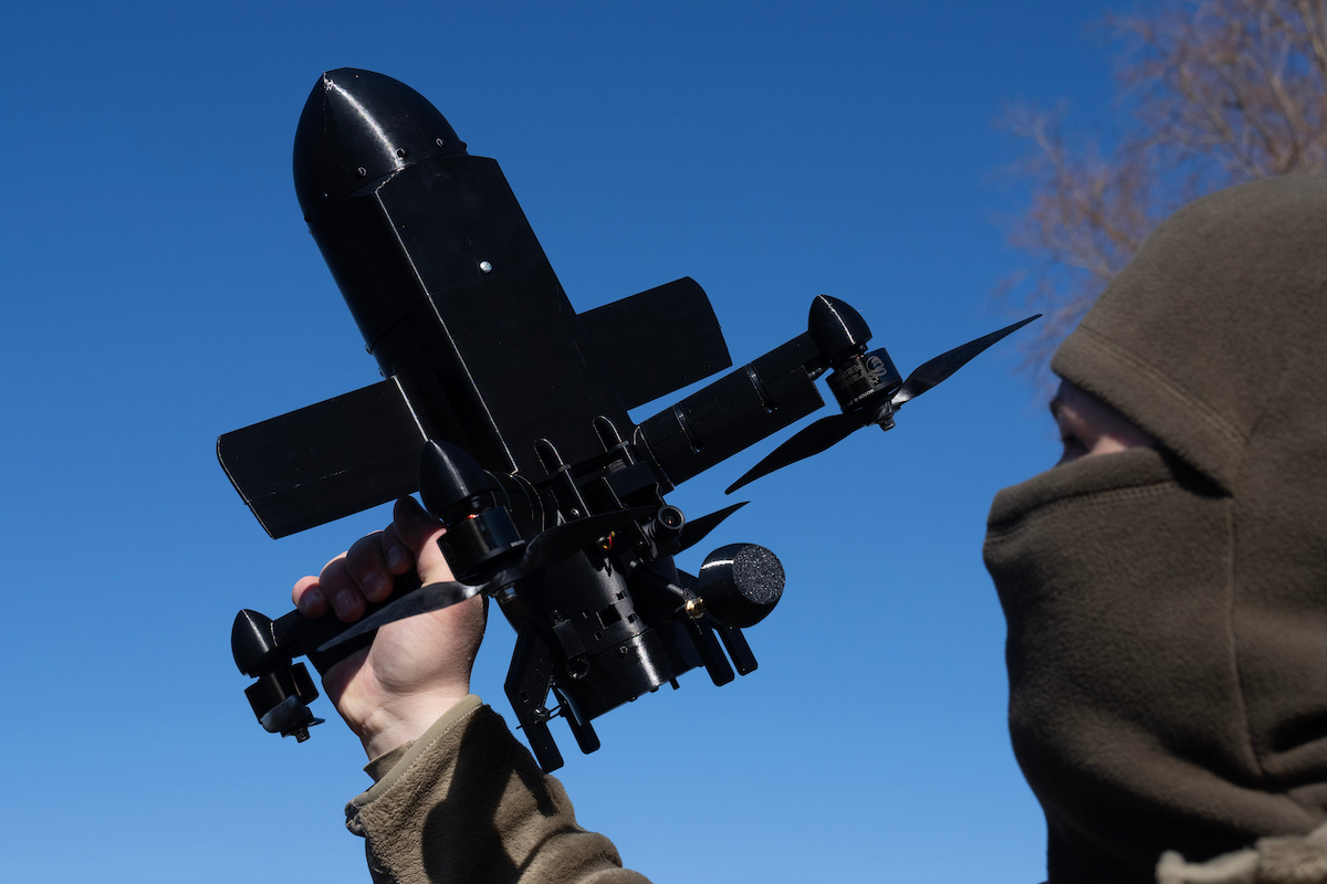 Un drone intercettore dell'azienda General Cherry (AP Photo/Efrem Lukatsky)