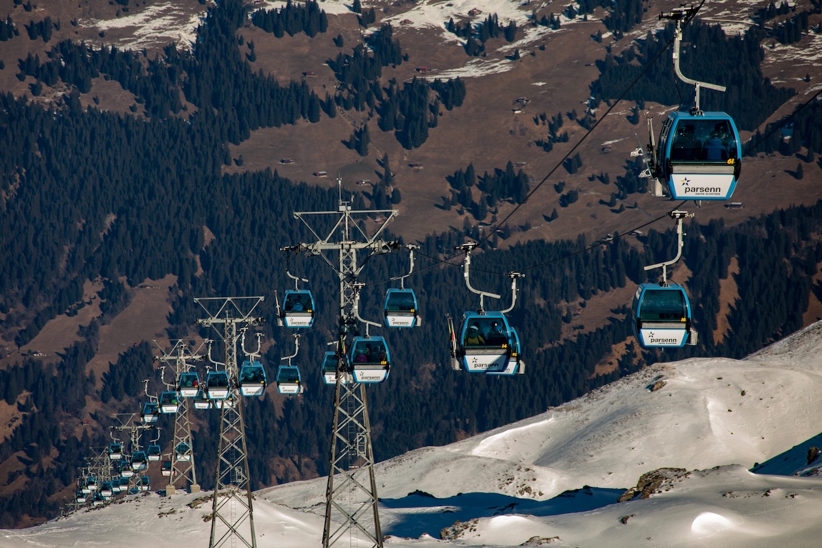 In Svizzera una persona è morta nella caduta di una cabina di un’ovovia staccatasi dal cavo