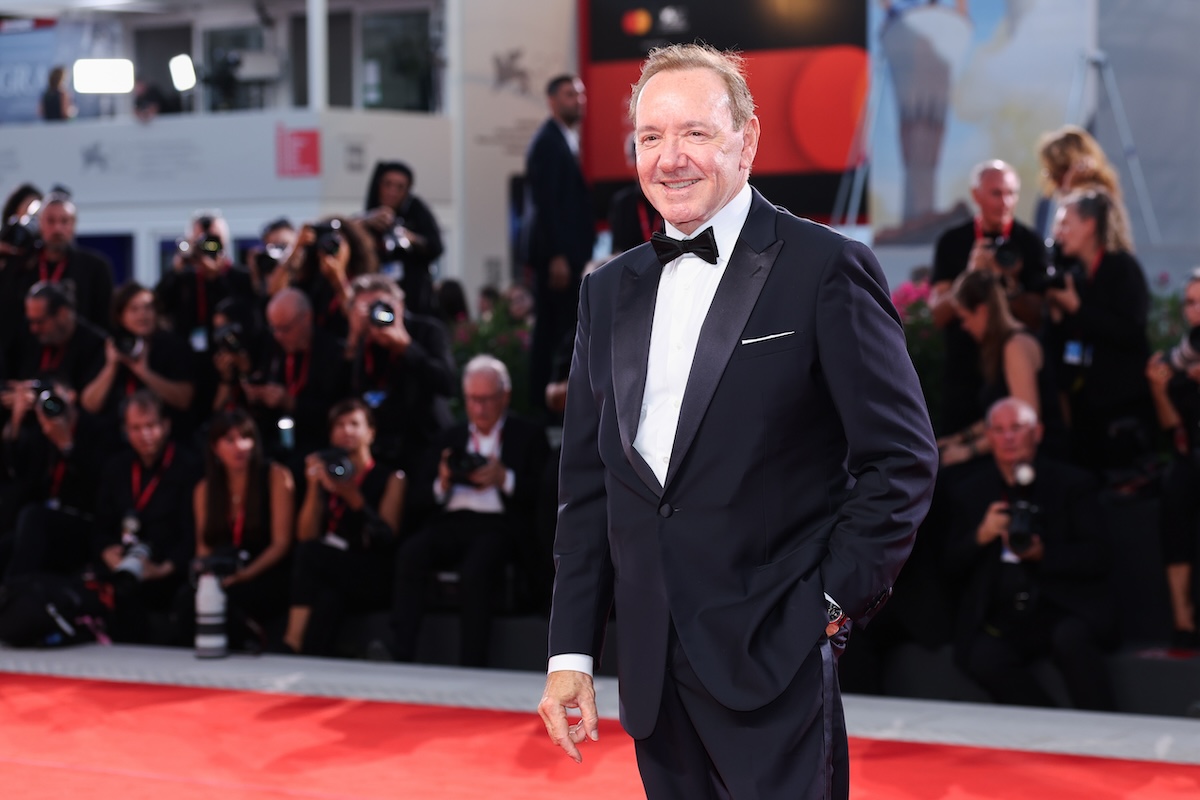 Kevin Spacey ha fatto un accordo per chiudere il processo civile in cui tre uomini lo accusavano di molestie sessuali