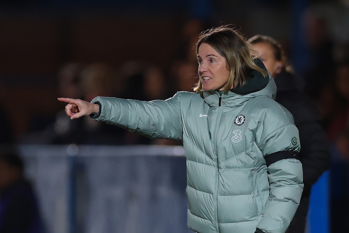 La FIFA ha deciso che le nazionali femminili di calcio dovranno avere almeno una donna come allenatrice o assistente