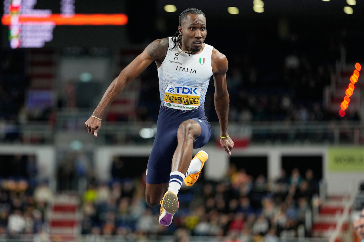 Il triplista italiano Andy Díaz Hernández ha vinto la medaglia d’oro nel salto triplo ai Campionati del mondo di atletica leggera indoor
