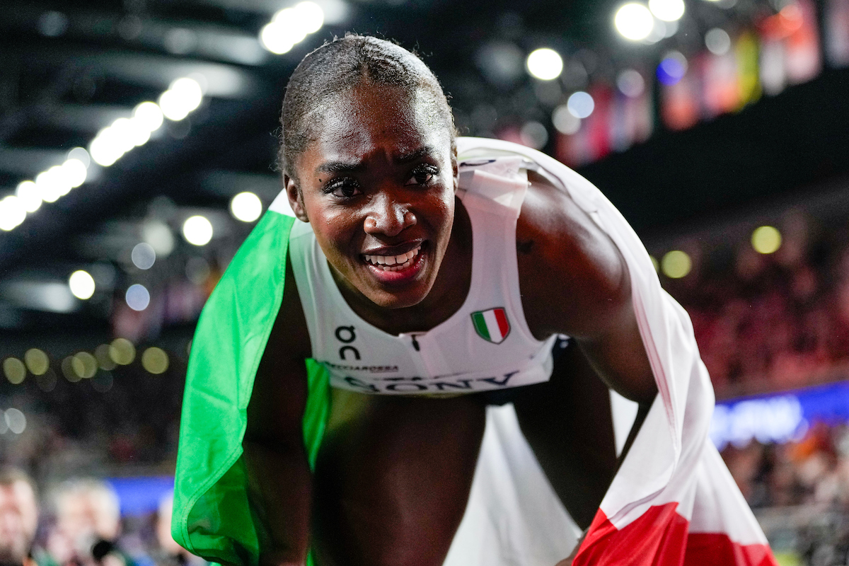 Zaynab Dosso ha vinto la medaglia d’oro nei 60 metri ai Mondiali di atletica indoor