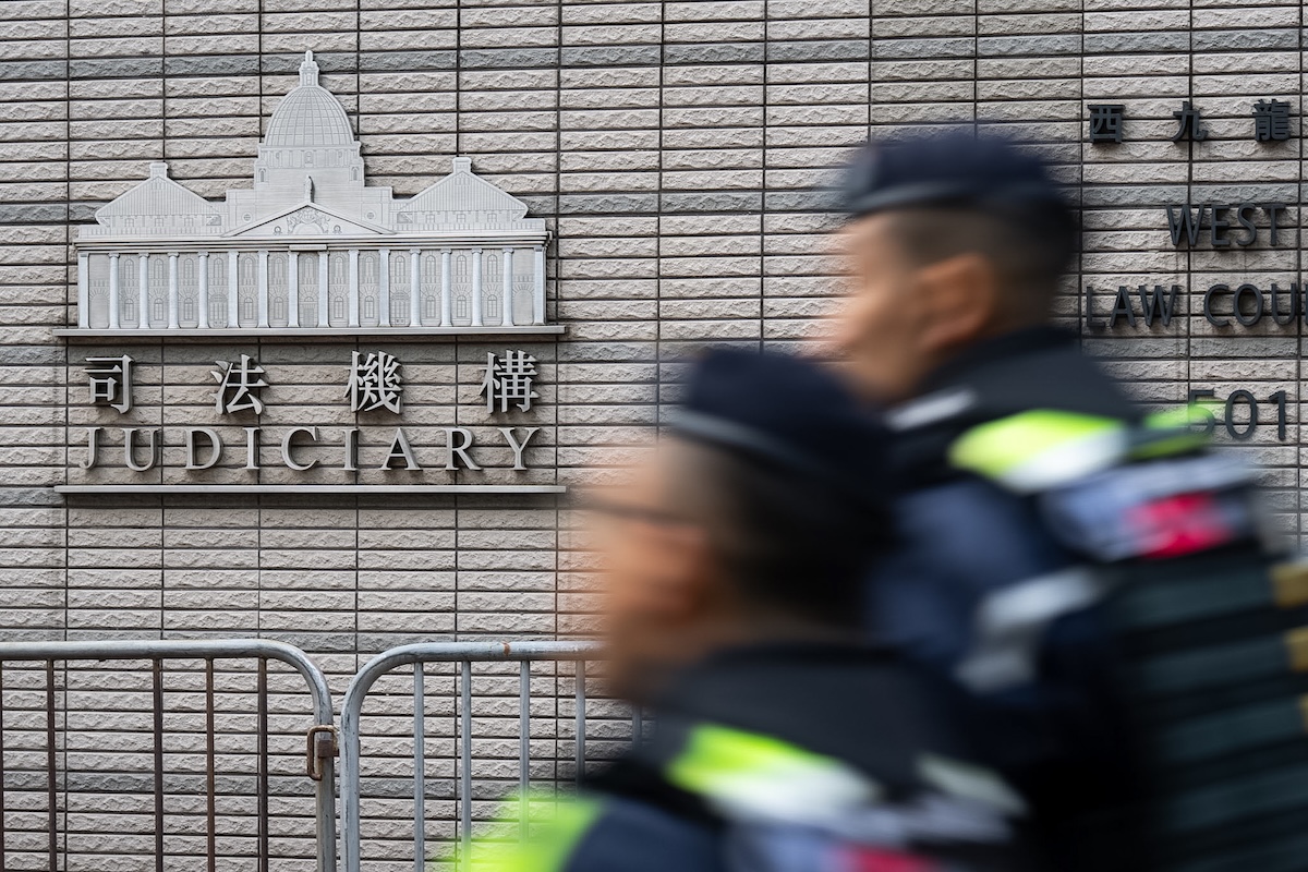 A Hong Kong la polizia potrà avere le password dei telefoni dei cittadini sospettati di violare la legge sulla sicurezza nazionale