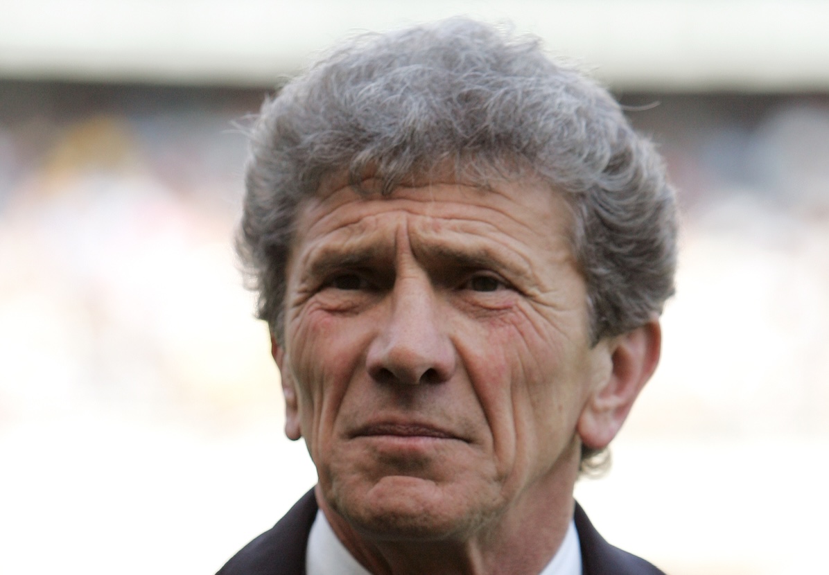 È morto a 79 anni Giuseppe Savoldi, ex attaccante ricordato per i tanti gol e per il suo costoso trasferimento dal Bologna al Napoli