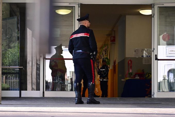 Il caso del tredicenne che ha accoltellato la sua professoressa