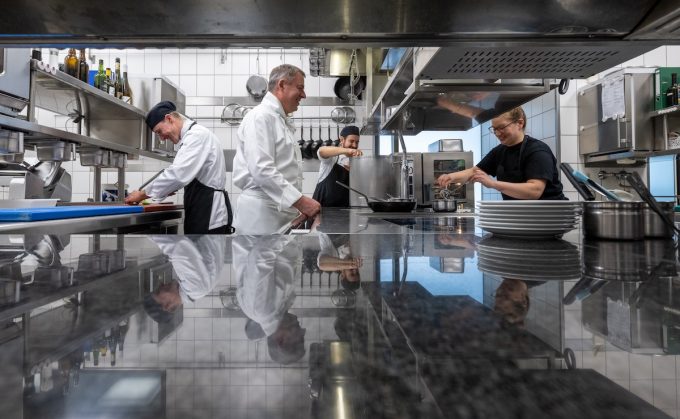 Le brigate sono ancora il modello migliore per le cucine stellate?