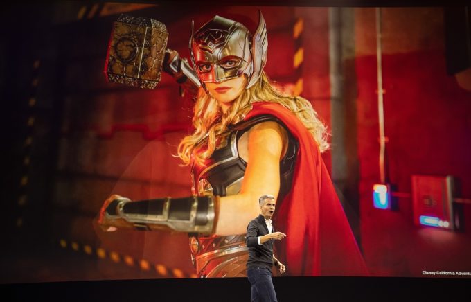 La prima terribile settimana del nuovo capo di Disney