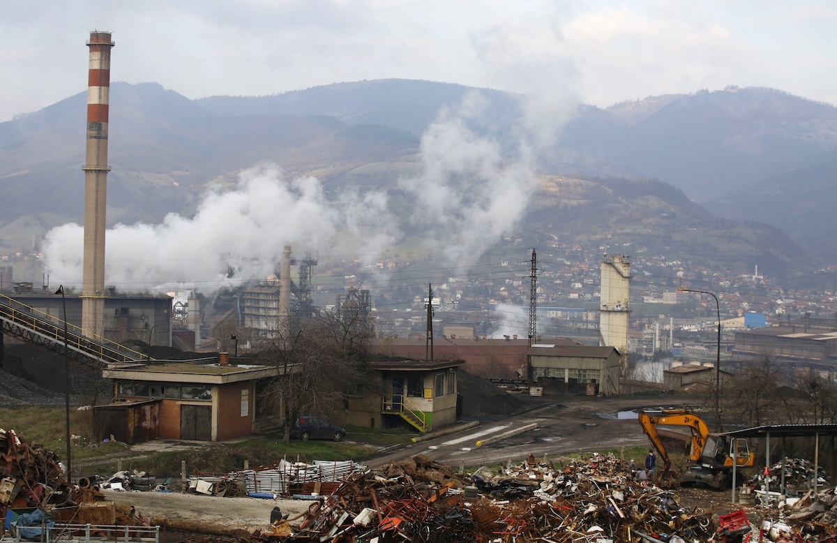 Parte degli impianti dell'acciaieria di Zenica (Oliver Bunic/Bloomberg)