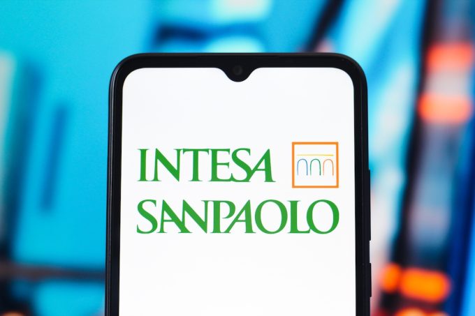 Il Garante della privacy ha multato Intesa Sanpaolo per 31,8 milioni di euro dopo il caso dei conti correnti spiati