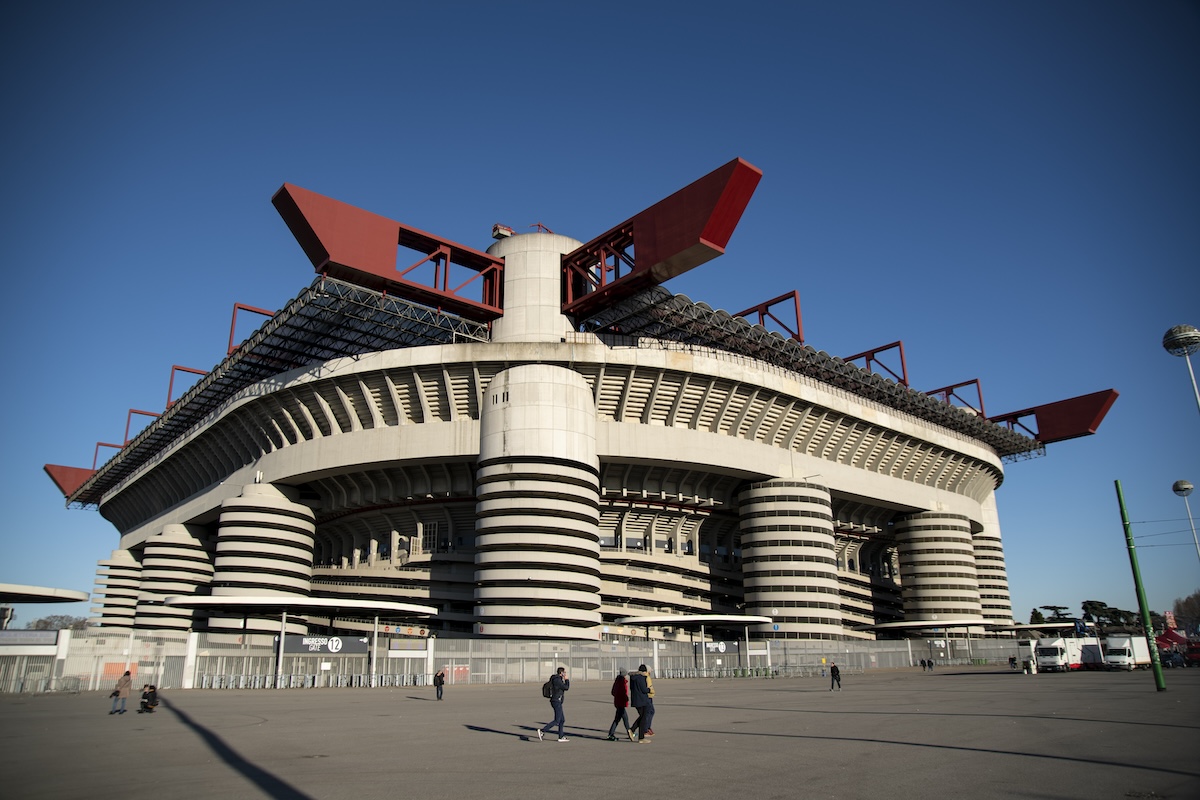 Nove persone sono indagate per la vendita dello stadio di San Siro
