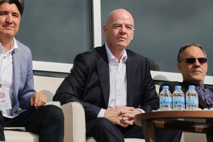 Il presidente della FIFA ha detto che l’Iran parteciperà ai Mondiali di calcio, che si terranno anche negli Stati Uniti