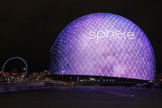 Forse i teatri “a sfera” hanno un futuro