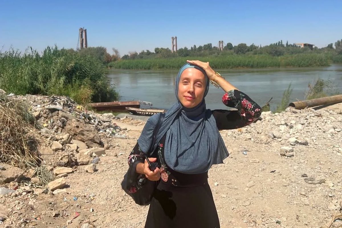 La milizia sciita Kataib Hezbollah tratterà con l’Iraq per liberare la giornalista Shelly Kittleson, scrive il New York Times