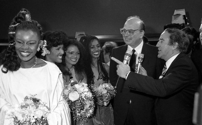 Breve storia dei politici e delle loro incaute relazioni con le donne