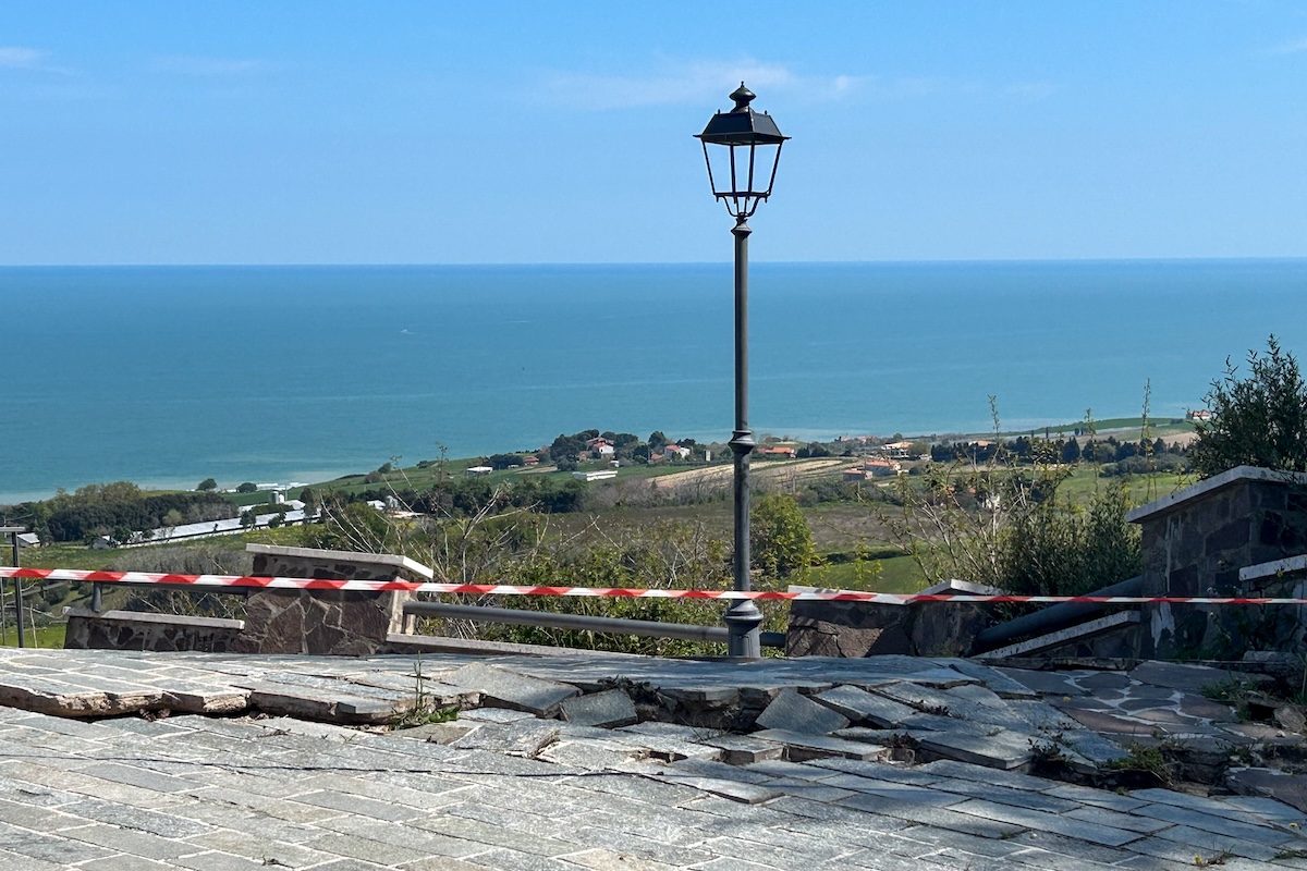 La frana di Petacciato vista da vicino