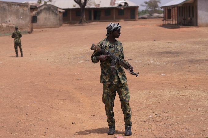 In Nigeria decine di civili sono state uccise in un attacco aereo dell’esercito su un mercato