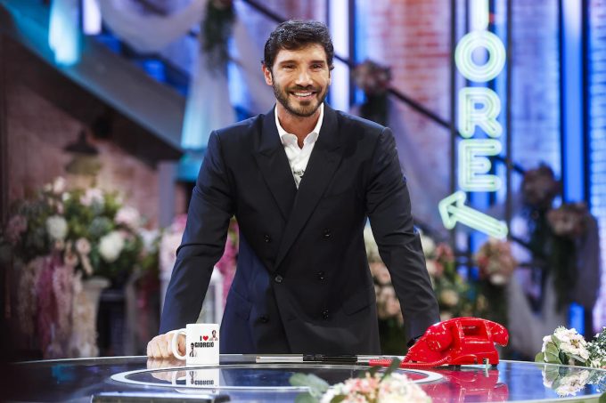 Perché la prima serata comincia sempre più tardi