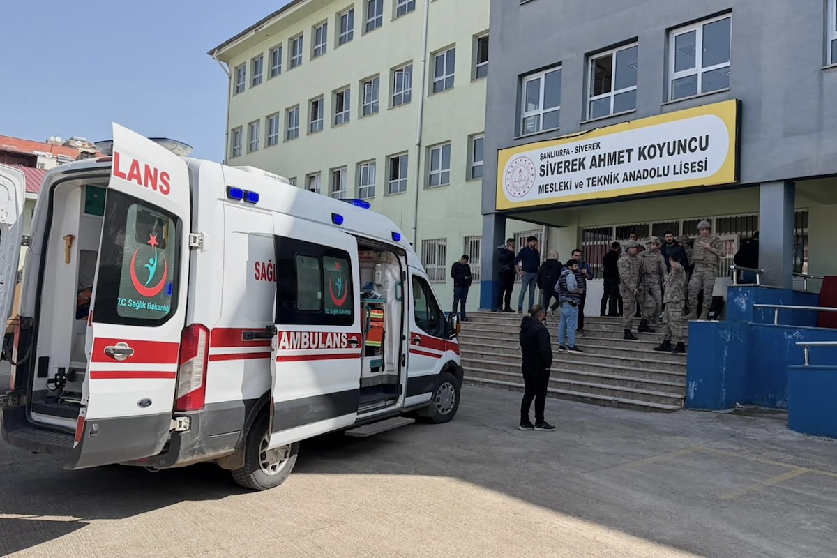 In Turchia c’è stato un attacco armato in una scuola: 16 persone sono state ferite