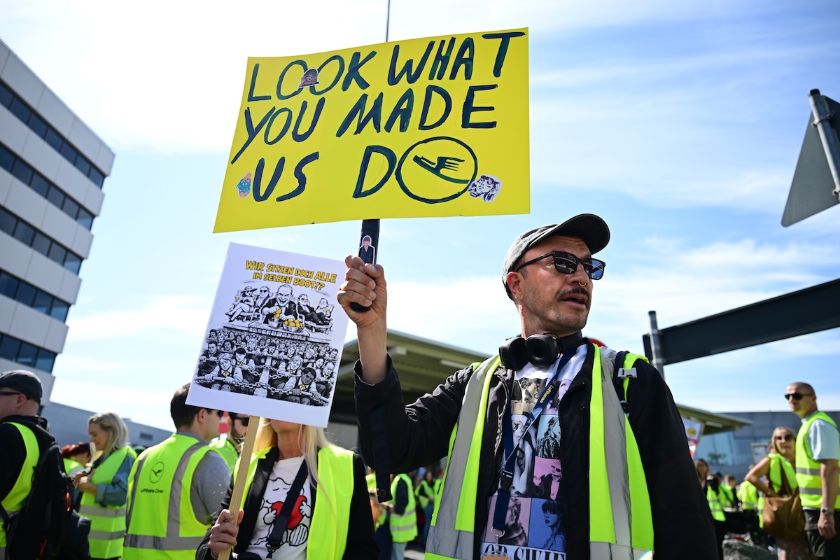 Lufthansa chiuderà in anticipo la sua compagnia aerea regionale CityLine per il rincaro del carburante e per gli scioperi