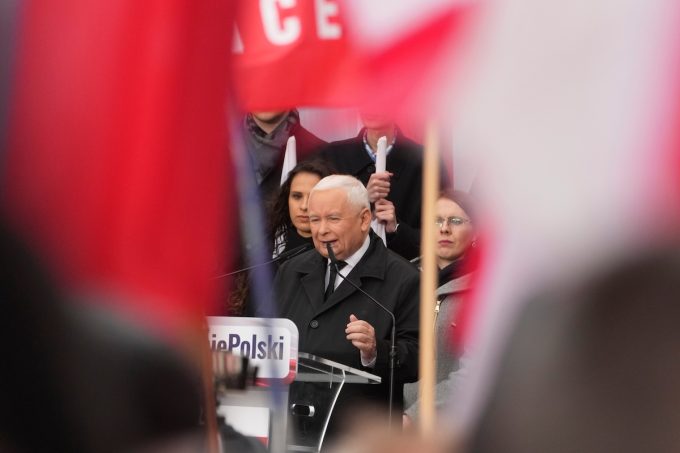 La destra polacca sta prendendo le distanze da Orbán