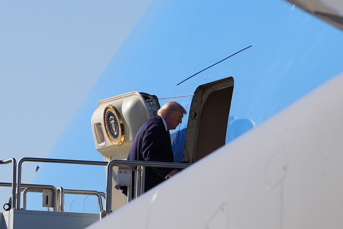 Donald Trump, il 17 aprile (AP Photo/Alex Brandon)